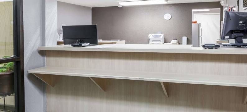 弗林特骑士酒店(Knights Inn Flint)图片