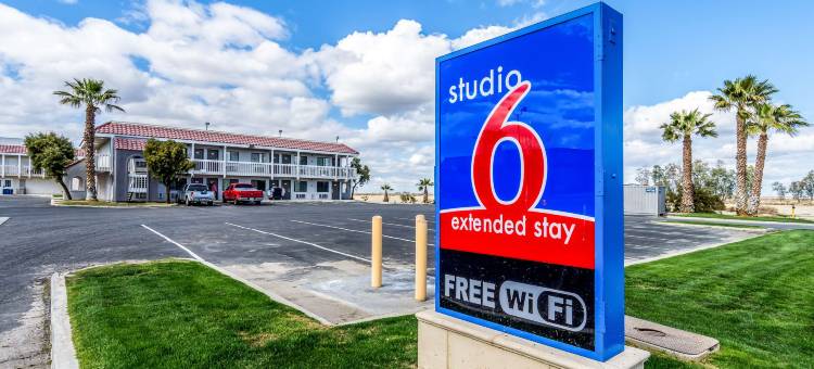 加利福尼亚巴顿威洛 6 开放式客房酒店(Studio 6 Buttonwillow, CA)图片