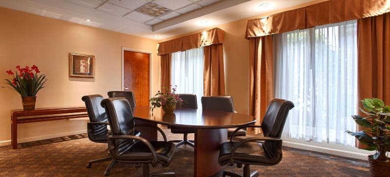 商业街贝斯特韦斯特优质套房酒店(Best Western Plus Galleria Inn  Suites)图片