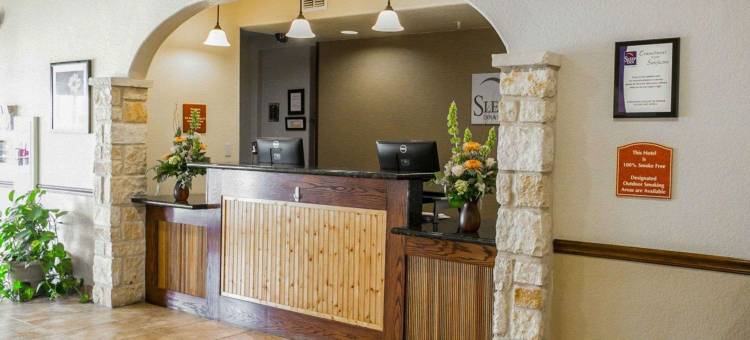 近棕榈州立公园的冈萨雷斯舒眠酒店及套房(Sleep Inn & Suites Near Palmetto State Park)图片