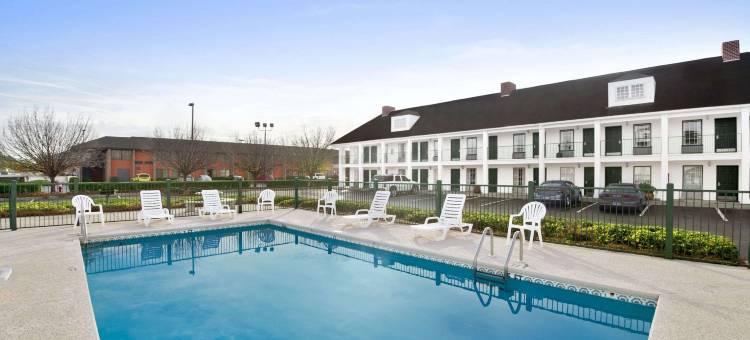 华纳罗宾斯呗盟套房酒店(Baymont by Wyndham Warner Robins)图片