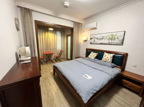 岳麓山湖南大学101舍公寓(牌楼路分店)