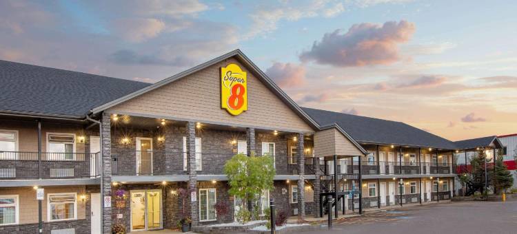 麦克默里堡速8酒店(Super 8 by Wyndham Fort McMurray)图片