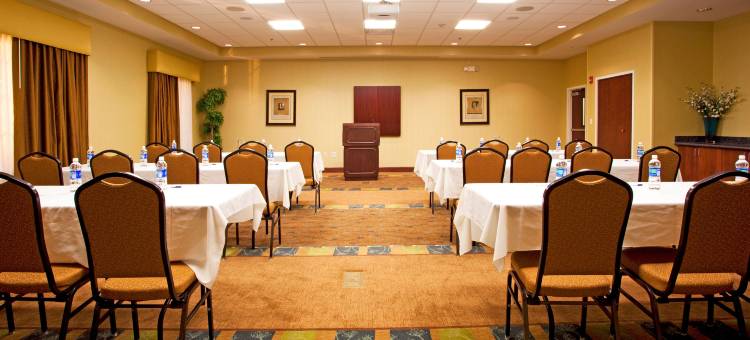 智选假日套房酒店哥伦布AT诺斯莱克(Holiday Inn Express & Suites Columbus at Northlake)图片