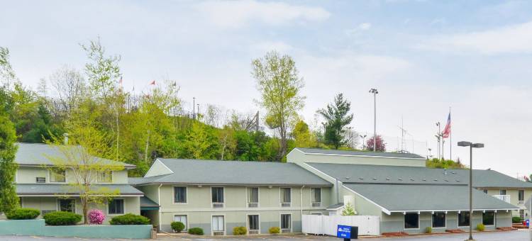 威斯康星戴尔斯温德姆戴斯套房酒店(Days Inn & Suites by Wyndham Wisconsin Dells)图片