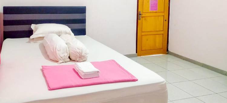 红多兹酒店-波索马卡里奥斯酒店(RedDoorz @ Makarios Hotel Poso)图片