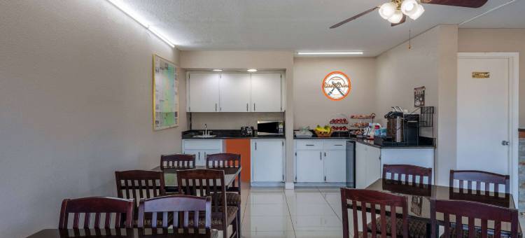 维罗海滩I-95豪生酒店(Howard Johnson by Wyndham Vero Beach/I-95)图片