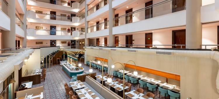 班加罗尔萨洛瓦城堡门廊酒店(Citadel Sarovar Portico Bengaluru)图片