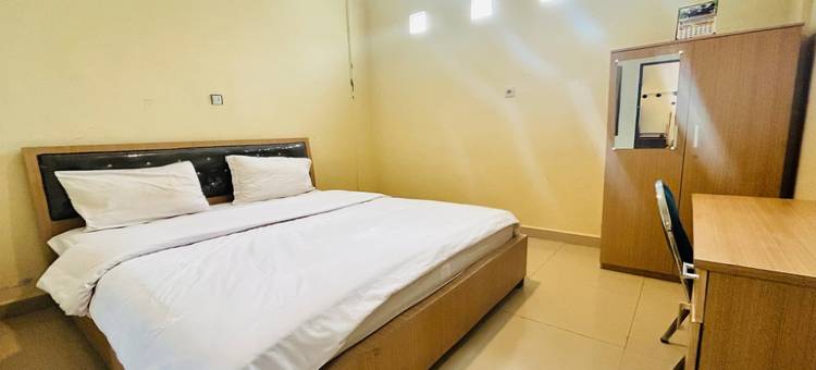 霍姆斯泰252沙里亚(RedDoorz at Golden Gateway Medan)图片
