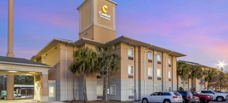 机场会议中心舒适套房酒店(Comfort Inn & Suites Airport Convention Center)图片