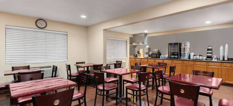 威莱斯豪生酒店(Howard Johnson by Wyndham Williams)图片