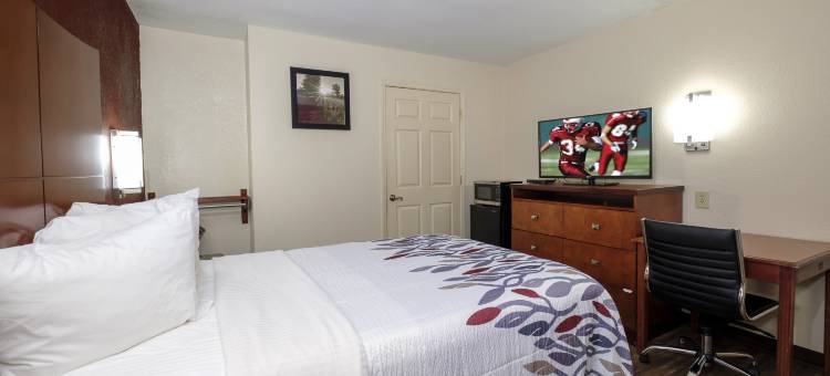 红顶酒店-密西西比州哥伦布(Red Roof Inn Columbus, MS)图片