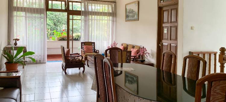 Cozy Homestay Mitra RedDoorz图片