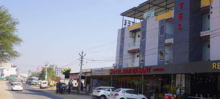 拉姆巴桑特酒店和餐厅(Hotel Ram Basant)图片