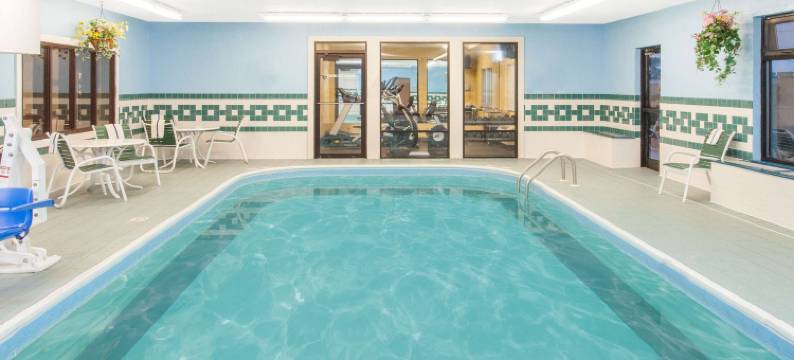 巴撒尔特华美达酒店(Ramada Limited Decatur)图片