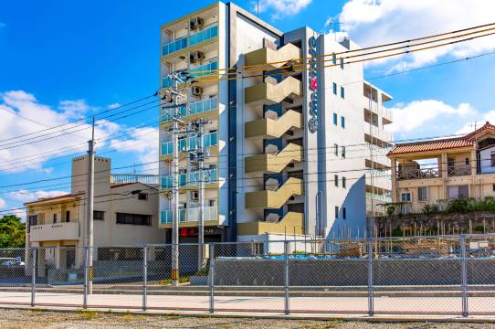金城先生酒店公寓 儿童医疗中心前(Mr.Kinjo Inn in Front of Children Medical Care Center)