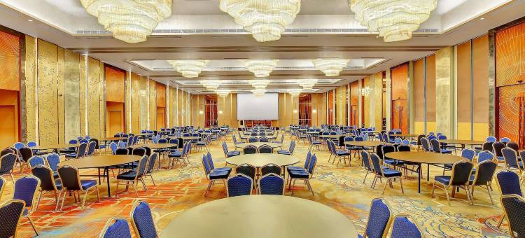 昌迪加尔莫哈里丽芮酒店(Radisson Red Chandigarh Mohali)图片