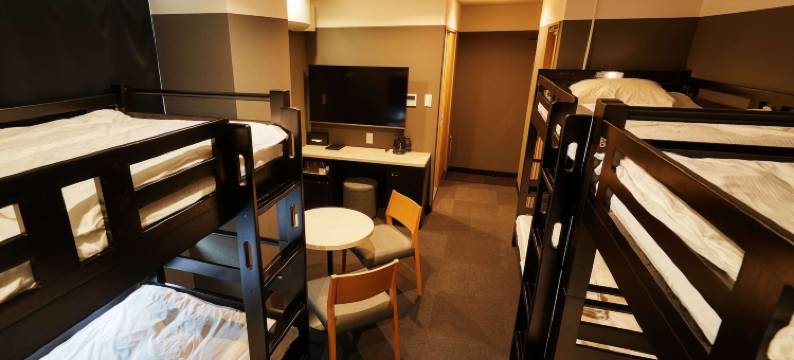 那霸康斯坦特胶囊旅馆及酒店(Cabin&Hotel Constant Naha)图片