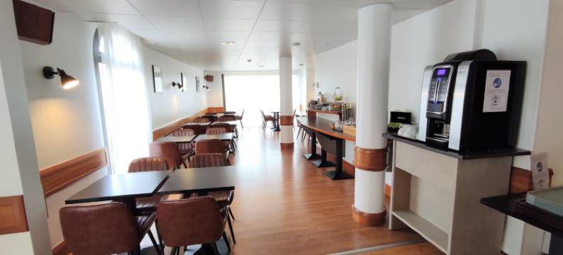 科涅克瓦卢瓦因特尔酒店(Hôtel le Valois, Cognac Centre)图片