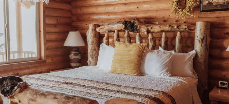 布莱斯峡谷小木屋旅馆(Bryce Canyon Log Cabins)图片