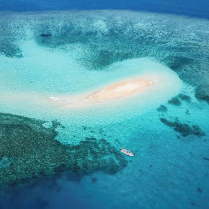 斐济迪那桡岛+托阔里奇岛+维提岛+斐济文化村4日3晚拼小团