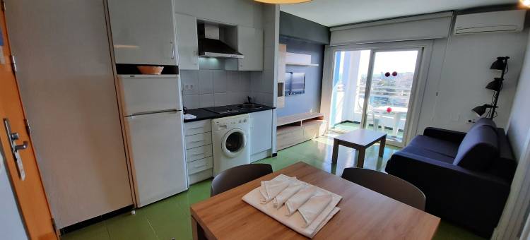 滨海罗克塔斯太阳目的地出租公寓(Destinos de Sol Roquetas de Mar Apartamentos)图片