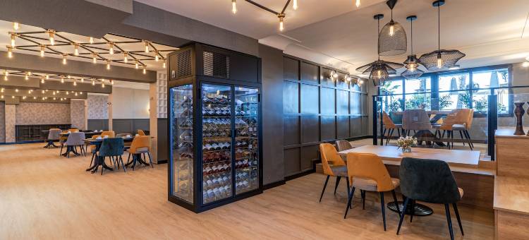 马萨龙港华美达度假村(Ramada Resort by Wyndham Puerto de Mazarron)图片