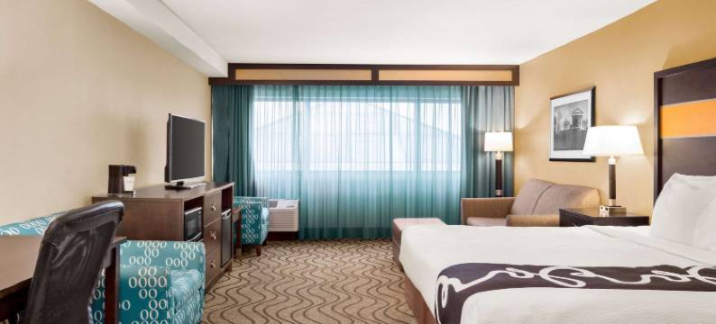 里士满中洛锡安拉昆塔温德姆套房酒店(La Quinta Inn & Suites by Wyndham Richmond-Midlothian)图片