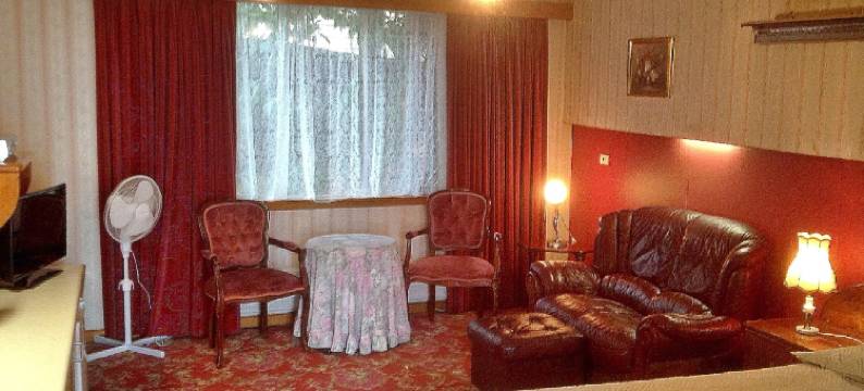 卡维尔上流汽车酒店(Motel Mayfair on Cavell)图片