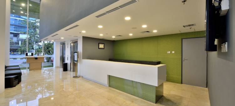北干巴鲁苏迪曼维兹酒店(Whiz Prime Hotel Sudirman Pekanbaru)图片
