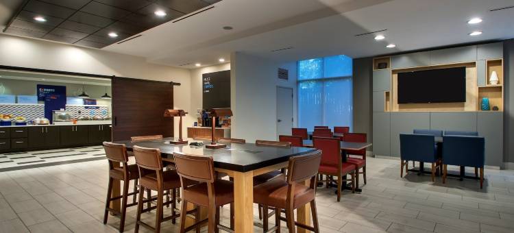 Holiday Inn Express 列克星敦北 - 乔治敦(Holiday Inn Express LEXINGTON NORTH-GEORGETOWN by IHG)图片