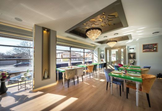 Phoenicia Comfort Hotel Hotel Overview