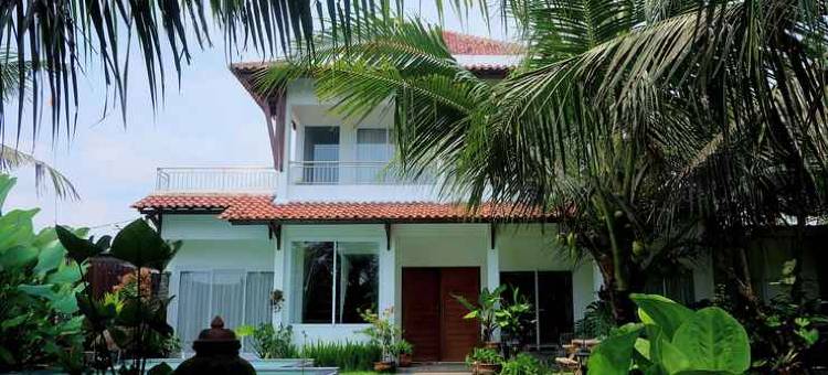 普兰巴南的Simply Homy别墅私人泳池(Villa Prambanan Jogja with Private Swimming Pool by Simply Homy)图片