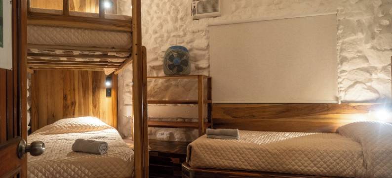 拉斯戈隆德里纳斯阿扬佩(Las Golondrinas Ayampe)图片