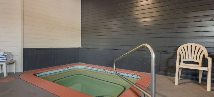 安大略红狮酒店(Red Lion Inn & Suites Ontario)图片