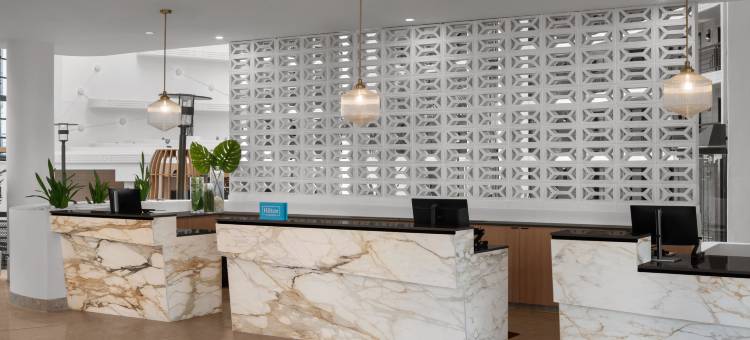 凤凰城比特摩尔希尔顿安泊酒店(Embassy Suites by Hilton Phoenix Biltmore)图片