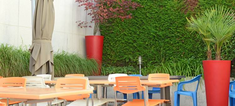 Brit Hotel Essentiel 兰斯泰西(Brit Hotel Essentiel Reims Taissy)图片