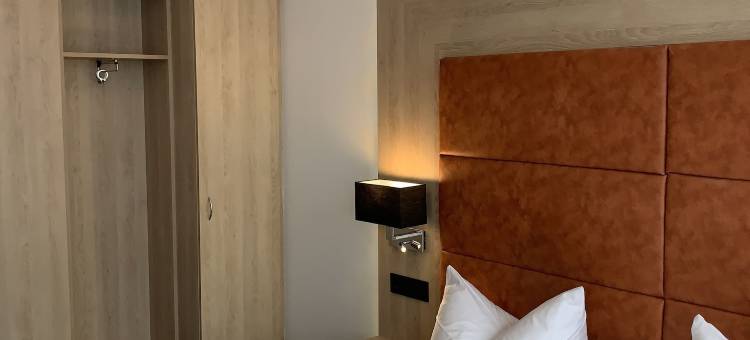 美迪尔伽尼酒店(Median Hotel Garni)图片
