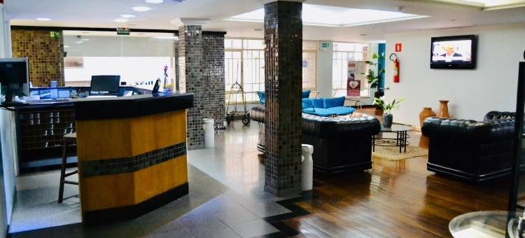 米纳斯吉拉斯州普苏阿莱格的迪亚斯酒店(Hotel Dias em Pouso Alegre - MG)图片