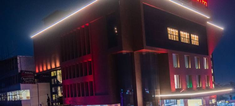 格兰德迪隆酒店(Grand Dhillon Hotel)图片