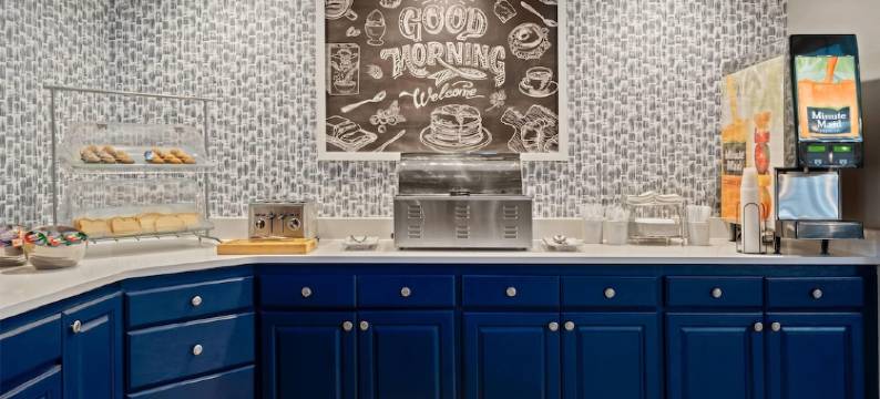 俾斯麦美吟温德姆酒店(AmericInn by Wyndham Bismarck)图片