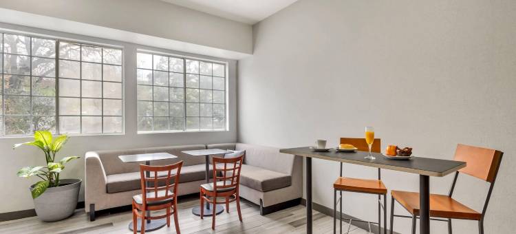 基奥塔酒店及活动中心萨特克里克，Ascend 精选酒店(Kiota Inn & Event Center Sutter Creek, Ascend Hotel Collection)图片