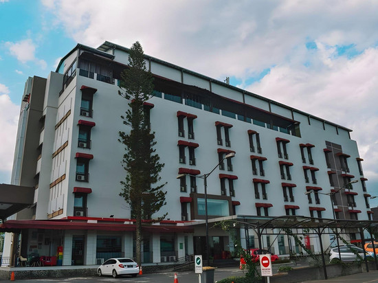 普禾加多美特尔酒店