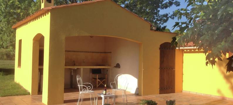 Holiday Home in Villecroze with Pool & Garden图片