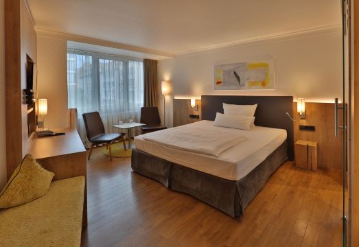 Hotel Goldenes RadHotel Overview