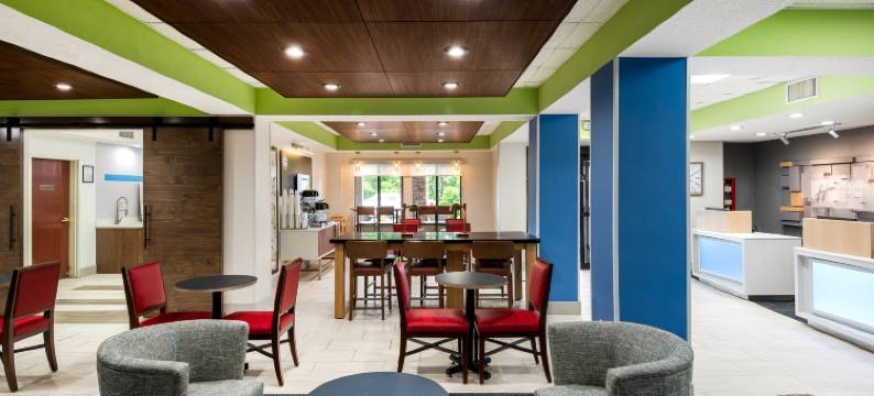 希尔斯维尔智选假日酒店(Holiday Inn Express HILLSVILLE by IHG)图片