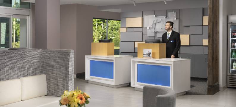 布伦瑞克北智选假日套房酒店(Holiday Inn Express & Suites NORTH BRUNSWICK by IHG)图片