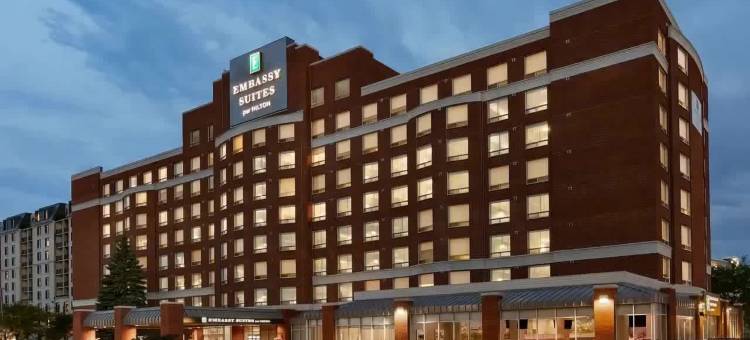 蒙特利尔机场希尔顿大使套房酒店(Embassy Suites by Hilton Montreal Airport)图片