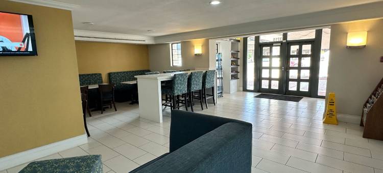 温德姆大学附近的纳科多奇斯速8酒店(Super 8 by Wyndham Nacogdoches Near University)图片