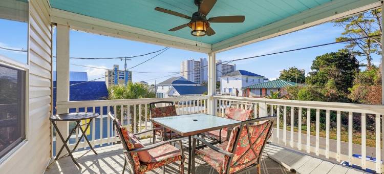 Entire House! Cottage Two Blocks from Beach w/ Swimming Pool, Hot Tub & Carport图片